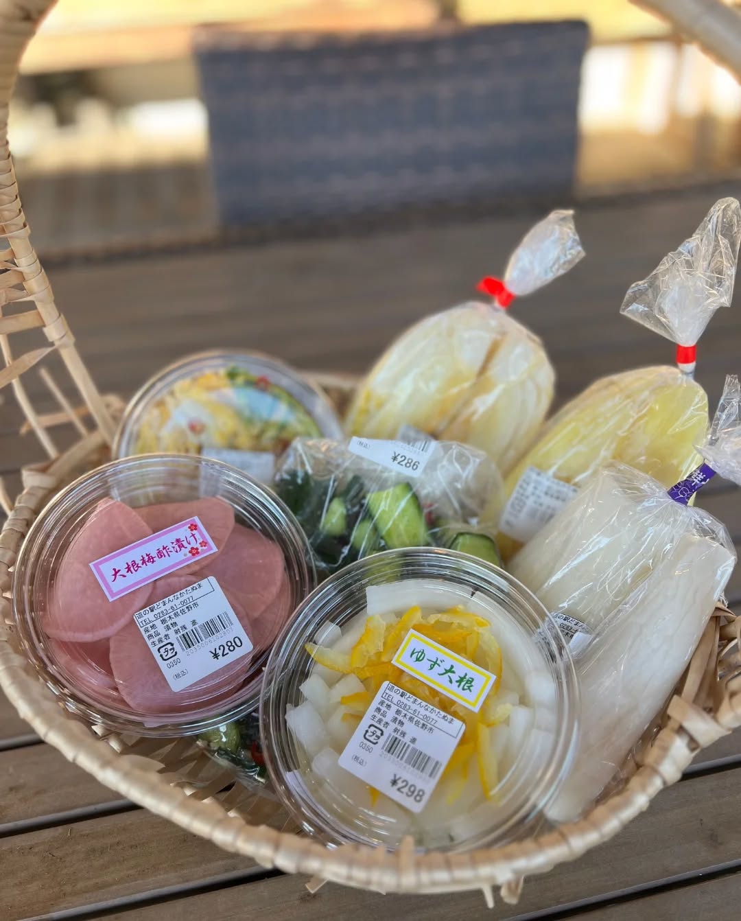 ◯


で人気の、生産者さん手作りのお漬物です️

炊きたての とお漬物。
最強の組み合わせですよね！

忙しい朝の にも最適です