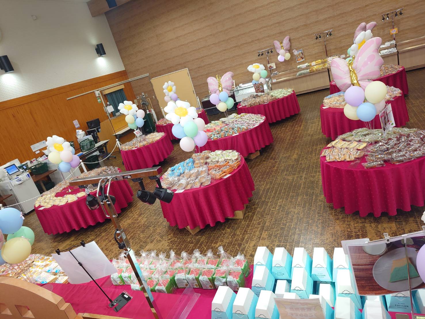 春のパンまつりもついに最終日です！
10：00開場となります。
最後までどうぞよろしくお願い致します！

※現時点での完売状況等は投稿画像の情報をご参照下さいませ