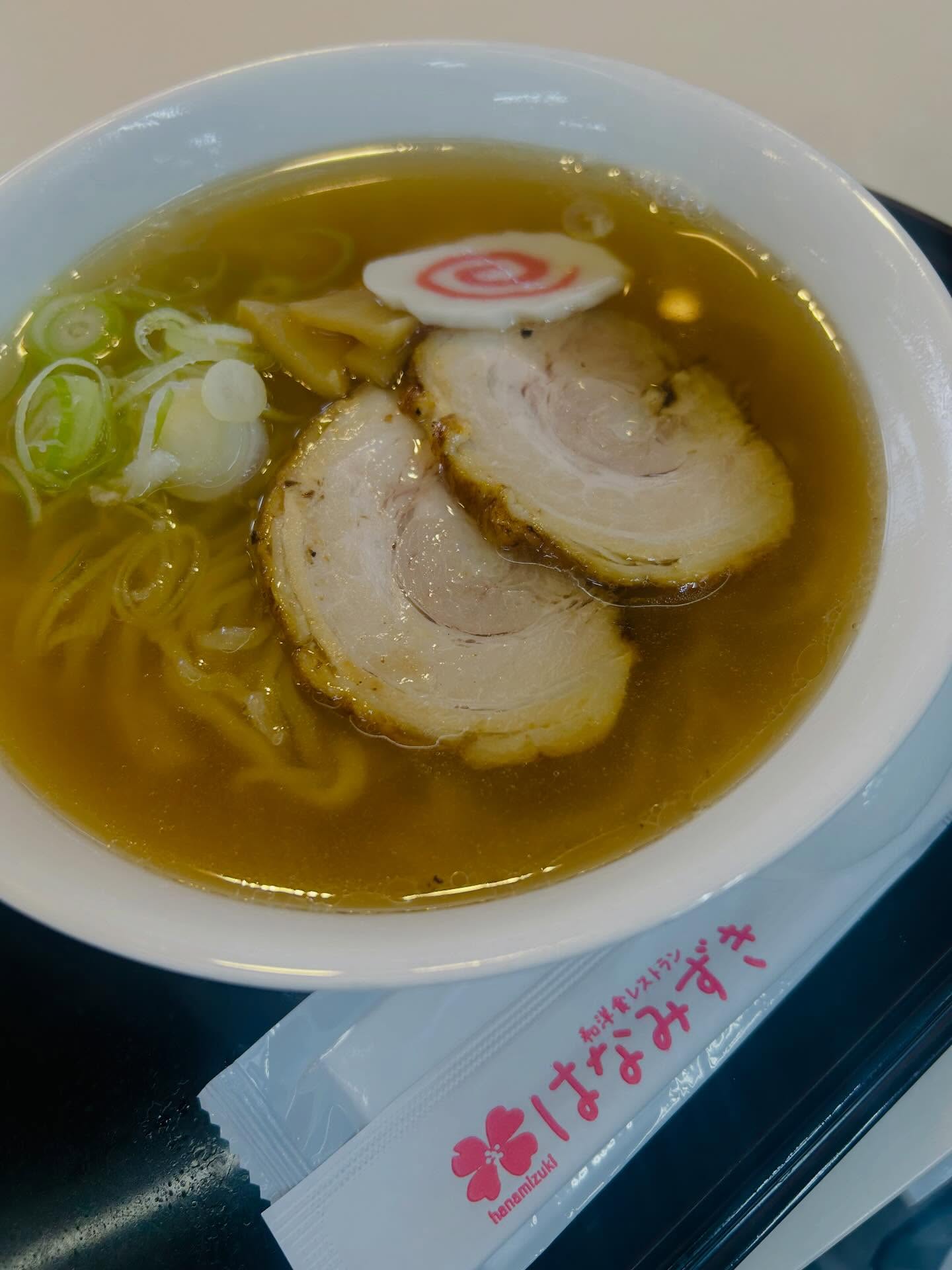 こんばんは
どまんなかたぬま　はなみずきです。
はなみずきの人気No. 1
佐野ラーメン
はなみずきのラーメンの特徴は
ちぢれ麺になっています♪
是非、どうぞ♪